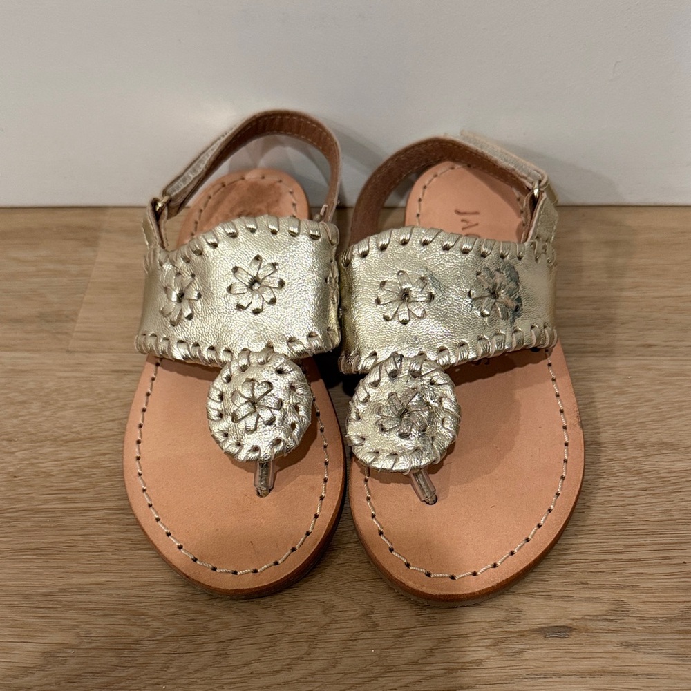 Toddler girls size 9 gold Jack Rogers. GUC